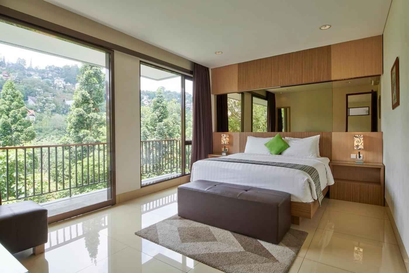 Tulip Hill View Villa 5 Bedrooms With A Private Swimming Pool Бандунг Екстериор снимка