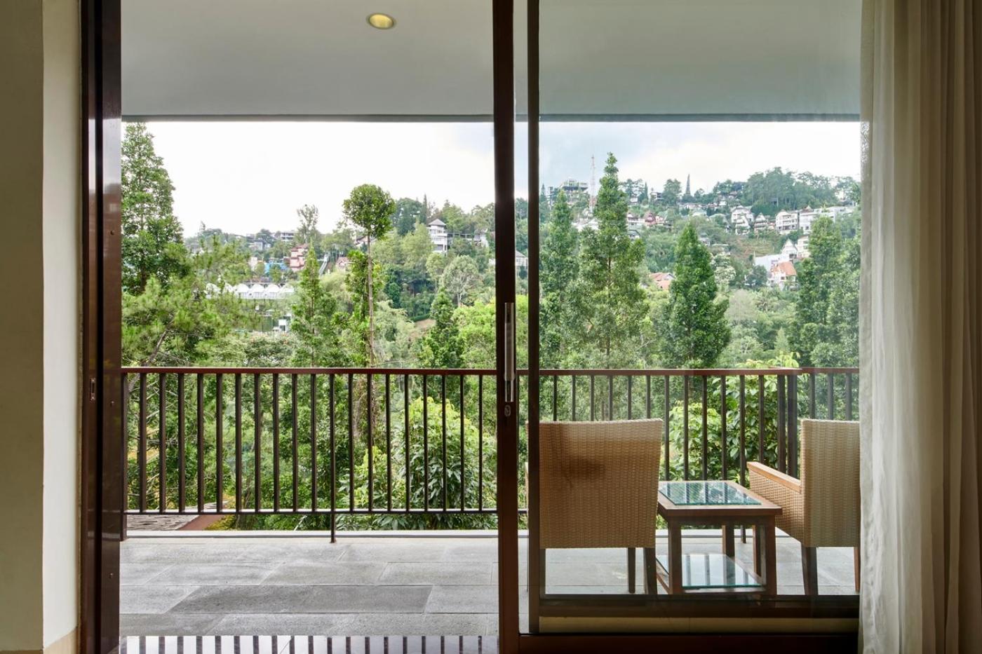Tulip Hill View Villa 5 Bedrooms With A Private Swimming Pool Бандунг Екстериор снимка